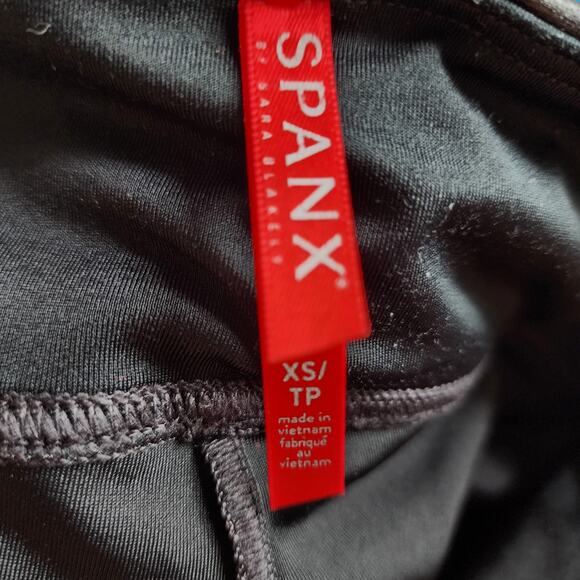 SPANX by Sarah Blakely Black Slimming Faux Leather Leggings Pants Size XS - Picture 3 of 5